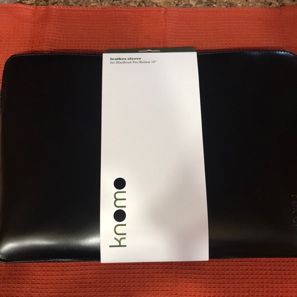 Knomo London Patent Leather Case for 15” MacBook Pro NWT